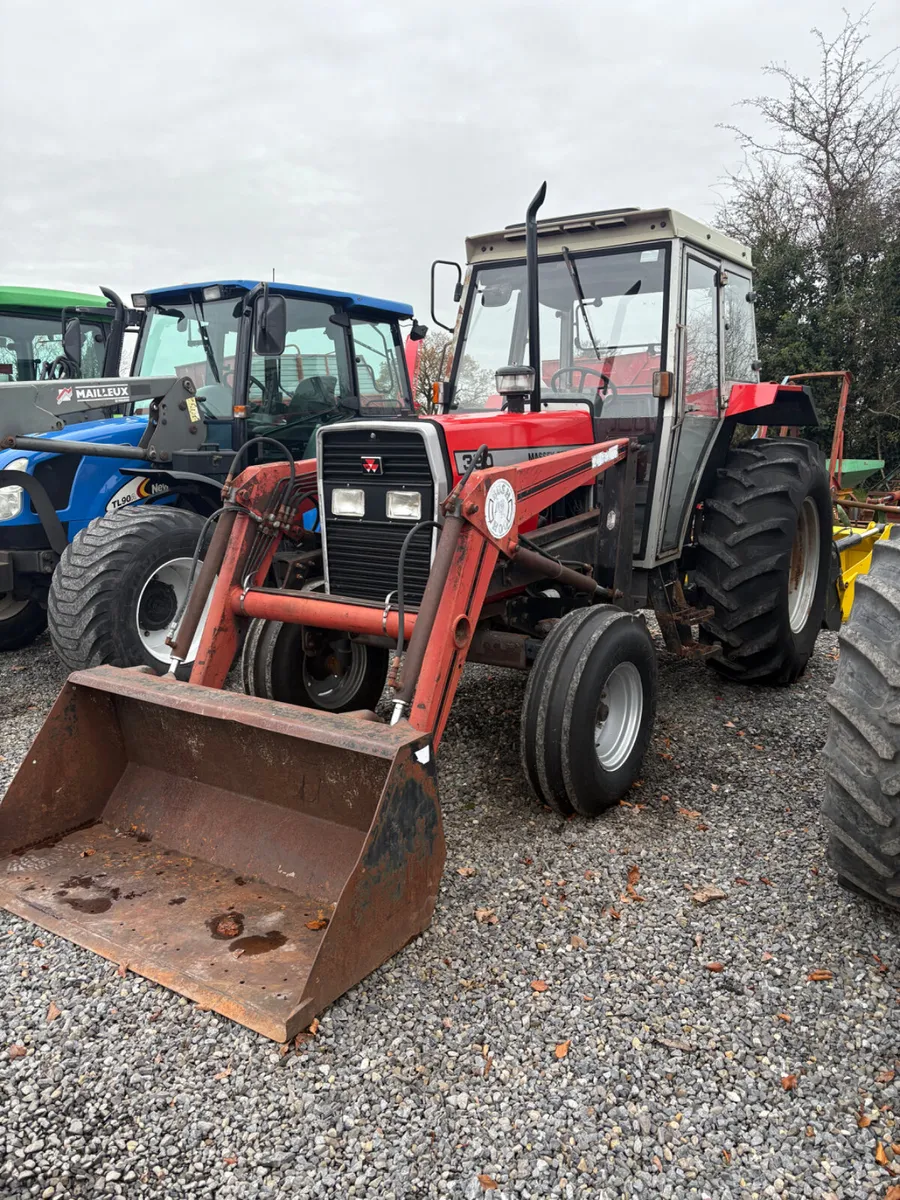 Massey Ferguson 390 - Image 1