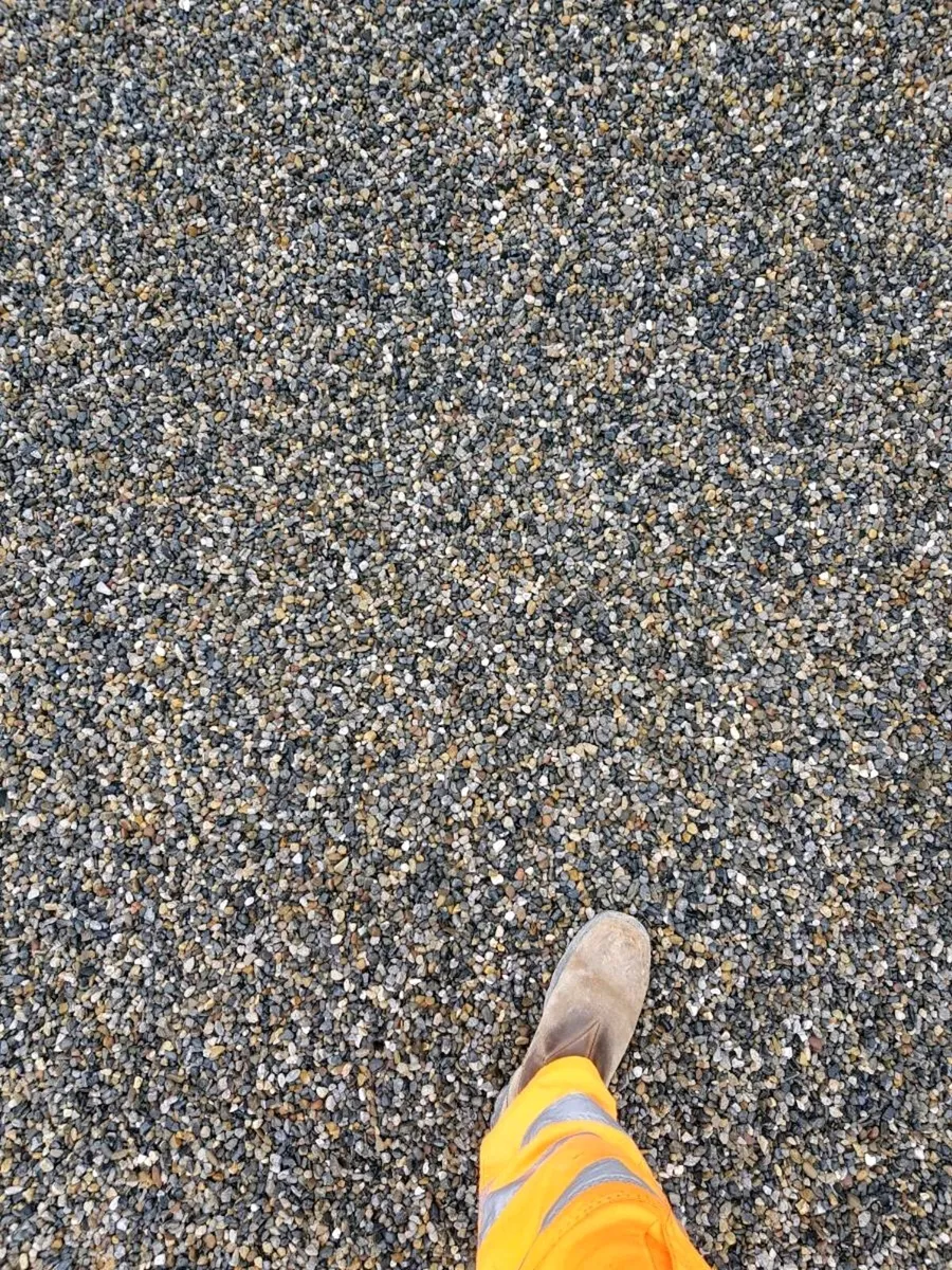 Washed driveway stone - Image 3