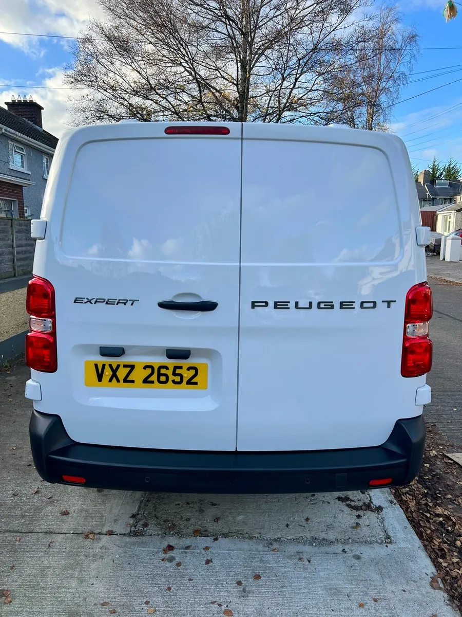 242 Peugeot expert Crewcab - Image 4