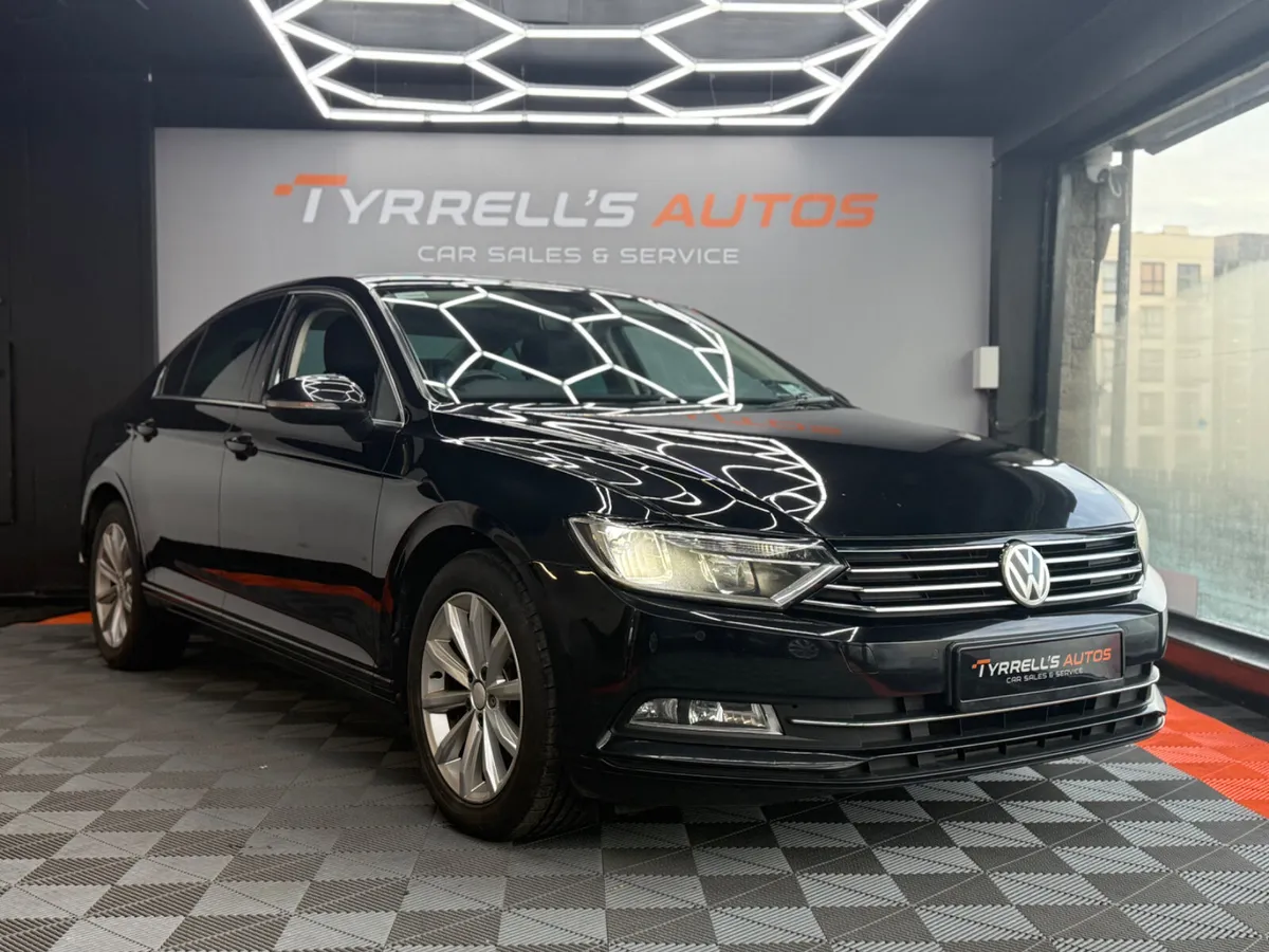 Vw Passat 1.6TDI Bluemotion "ONE OWNER" 2015 - Image 2