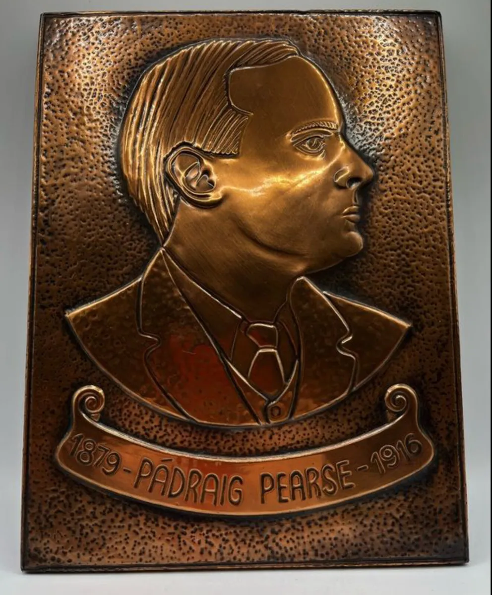 Vintage  Christmas Gift Ideas - Image 1