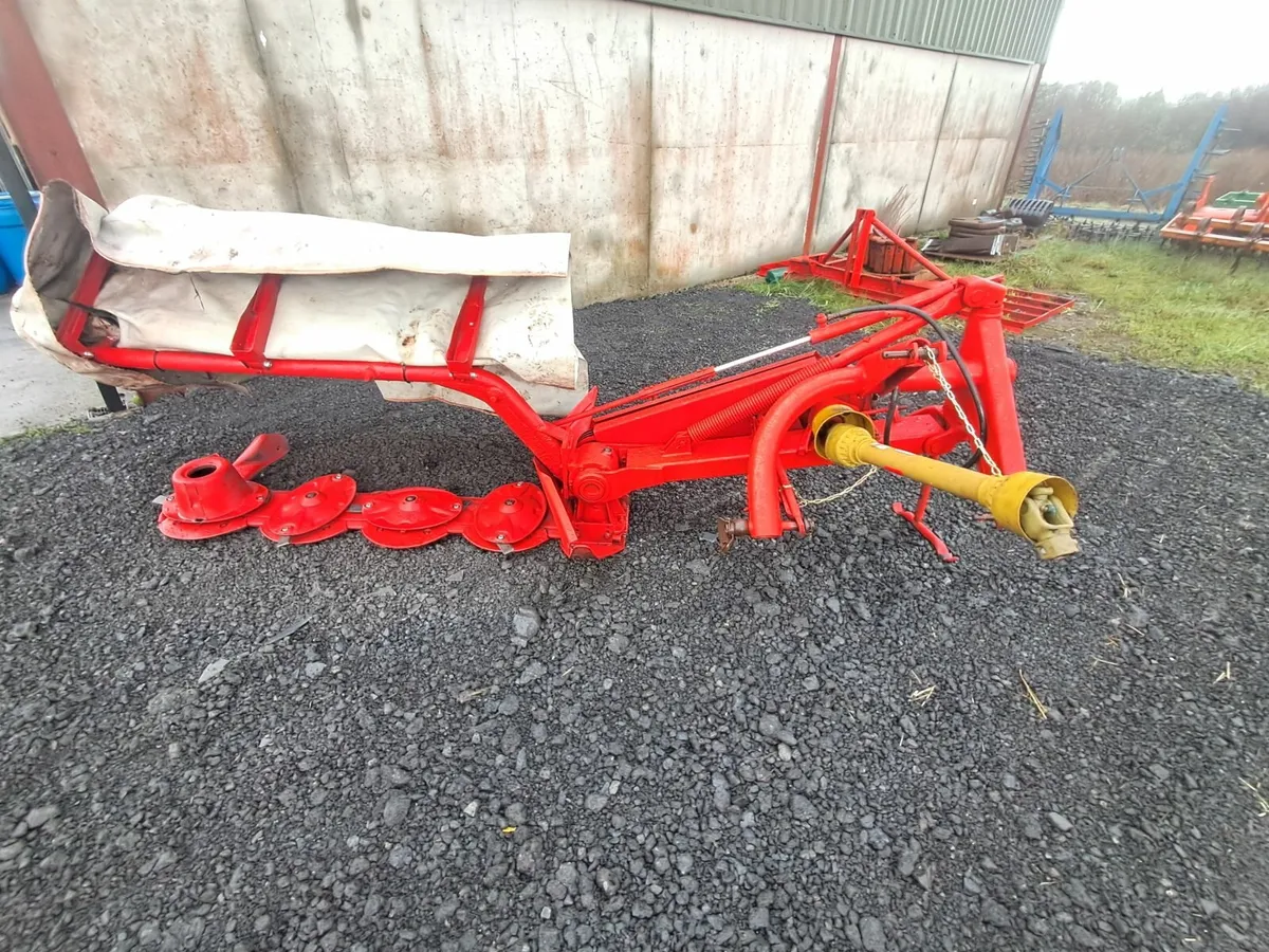 Kuhn 5ft 6 disc mower - Image 3