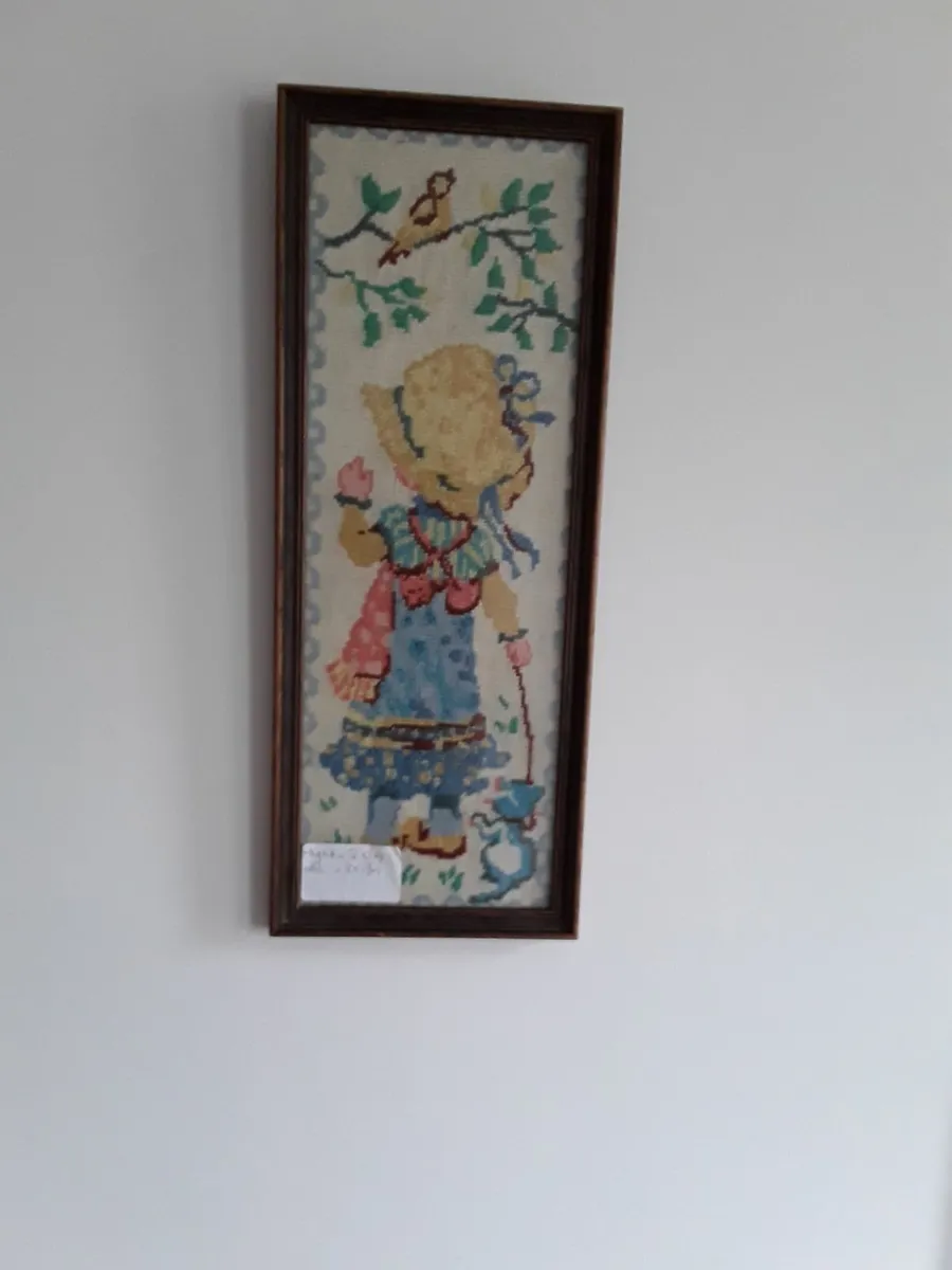 Lovely tapestry picture of a child from the back - Image 3