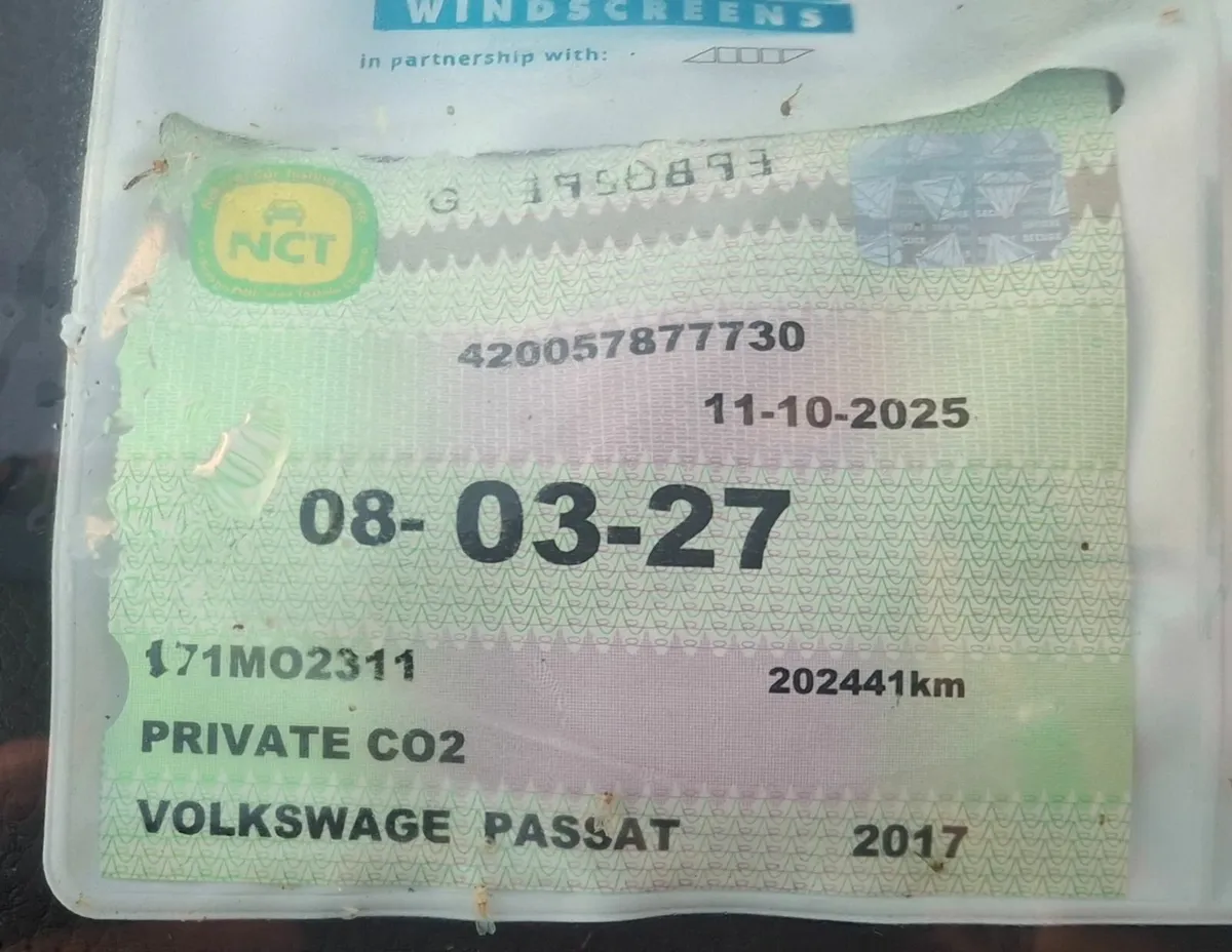 Volkswagen Passat 2017 - Image 3