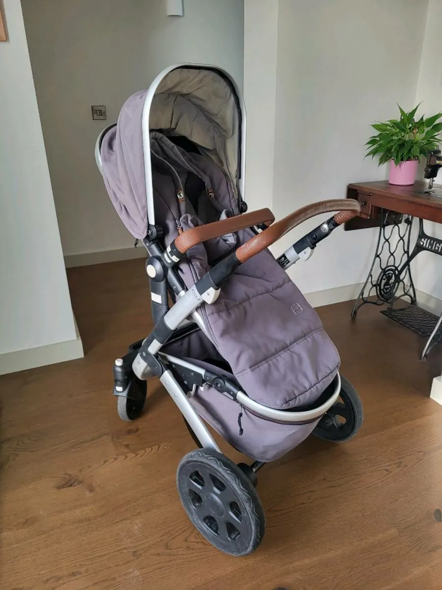 Joolz Geo stroller - pram to buggy - Image 1