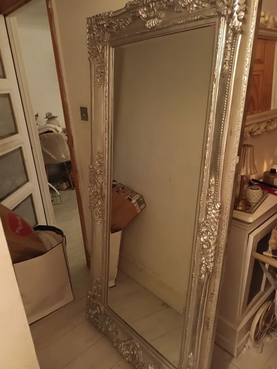 Large Ornate mirror - Image 2