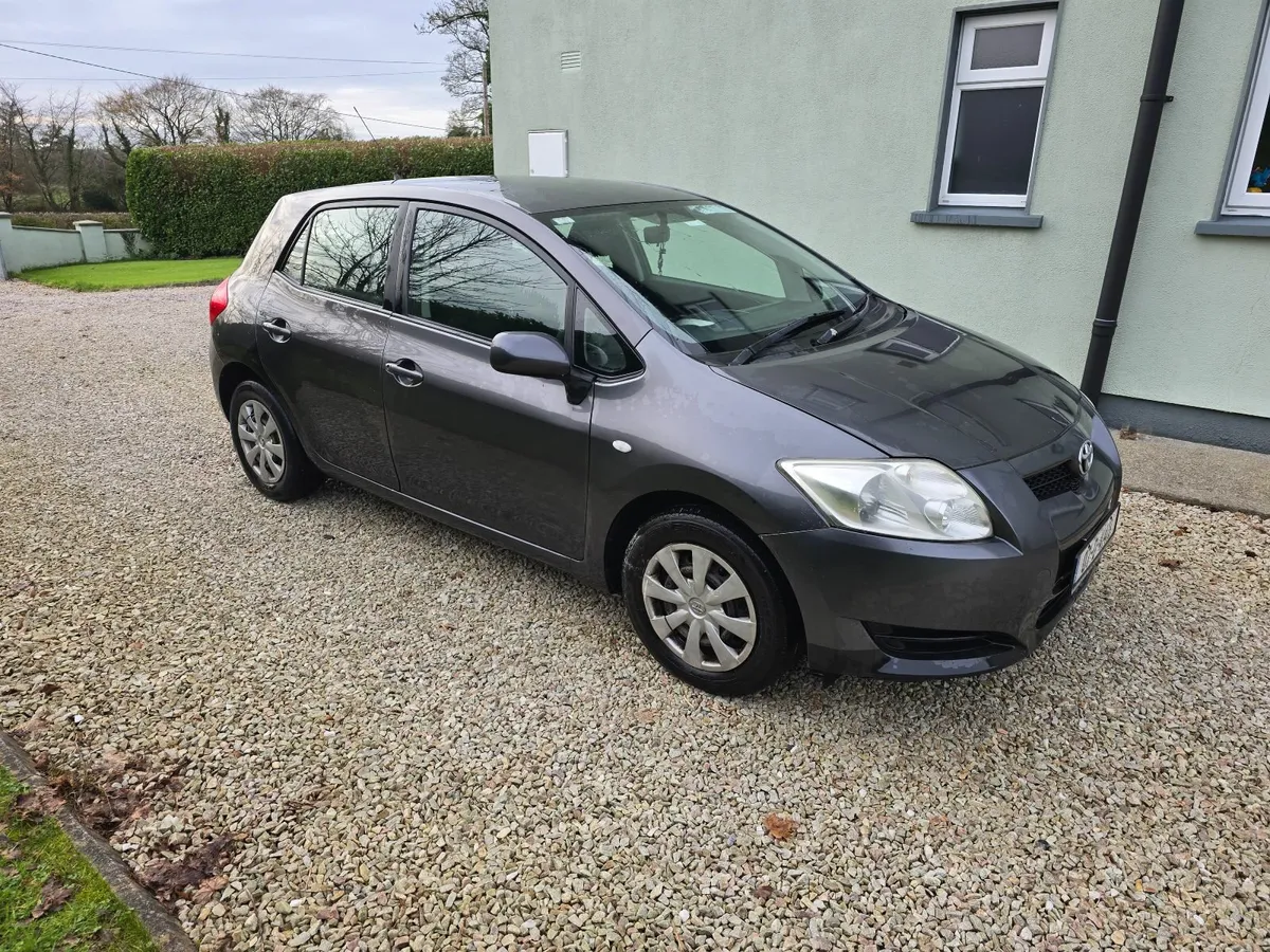 Toyota Auris Terra 1.4 16v - Image 1