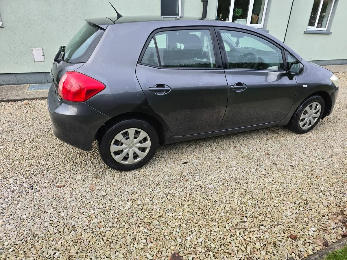 Toyota Auris Terra 1.4 16v - Image 2