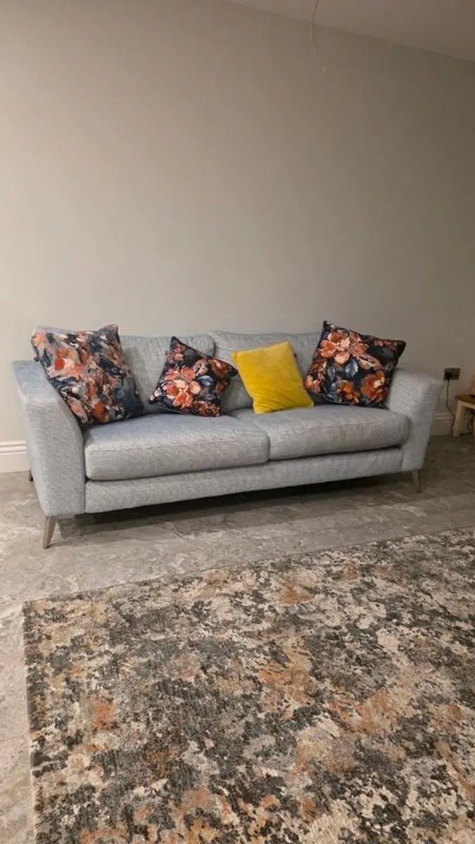 3 and 2 seater sofa - Image 3