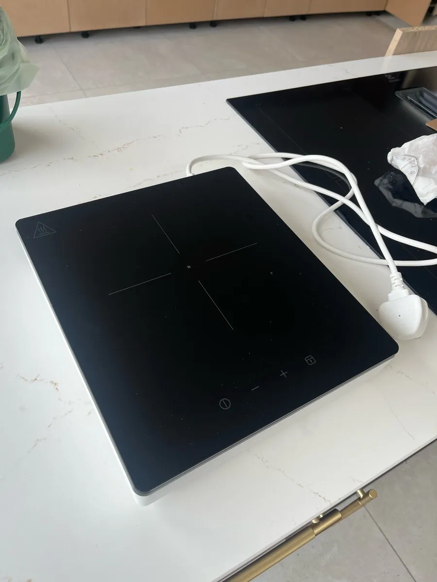 Single induction hob - Image 1
