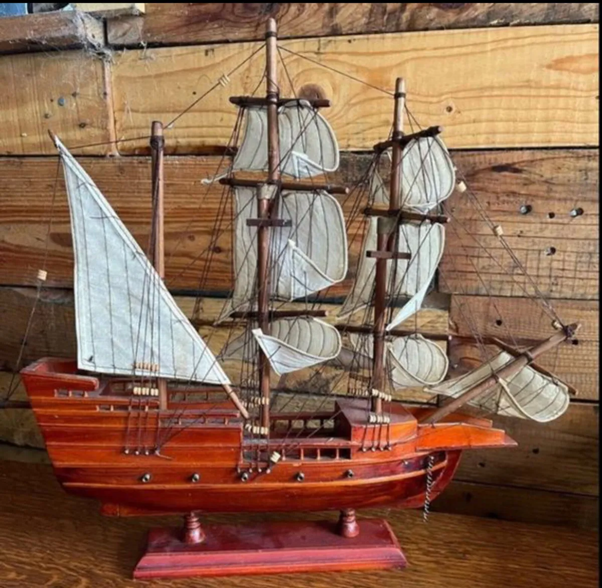 Vintage Christmas Gift Ideas - Image 1