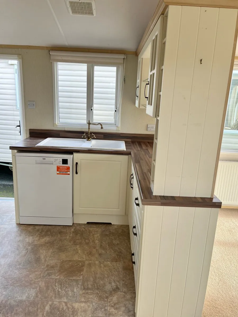 Atlas Debonair @ Broomfield Mobile Homes - Image 3