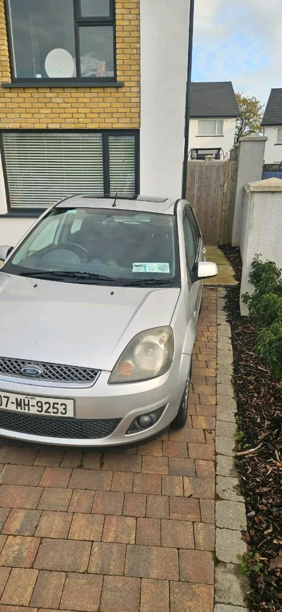 2007 Ford Fiesta - Image 2