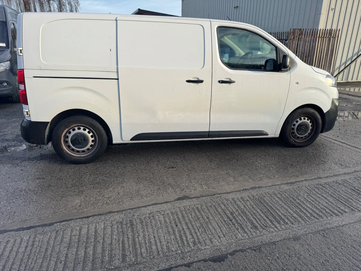 Opel Viraro - Image 2