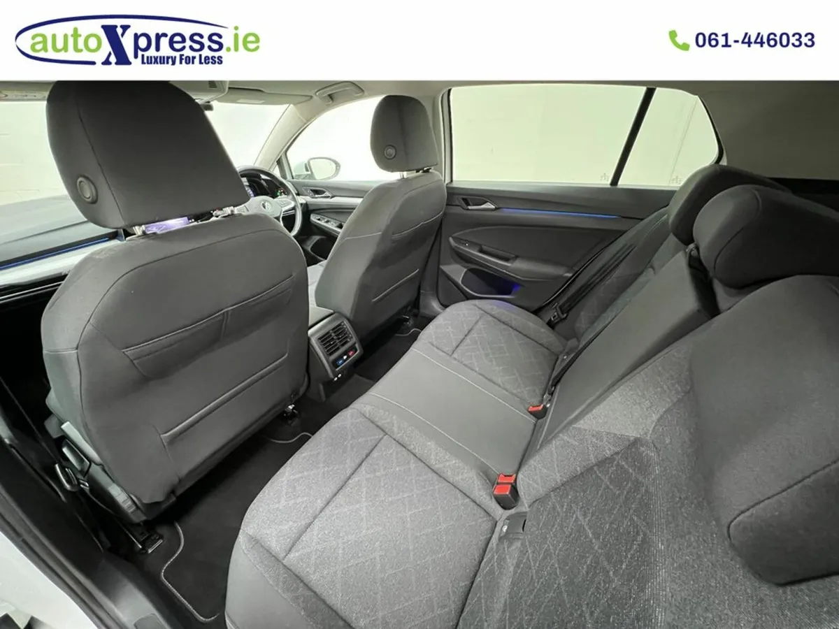 Volkswagen Golf 1.0 ETSI Automatic - Image 4