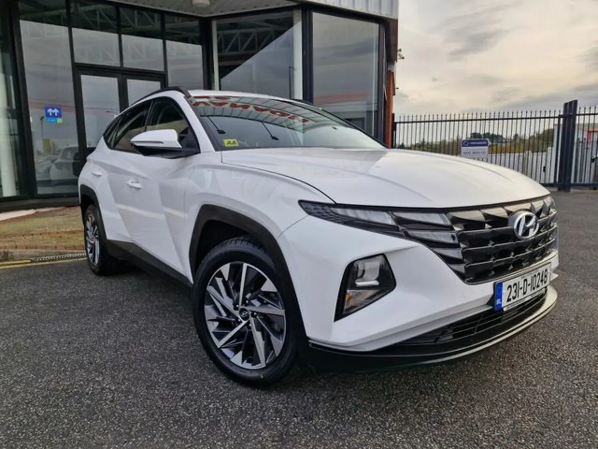 Hyundai Tucson Executive 5DR - Image 1