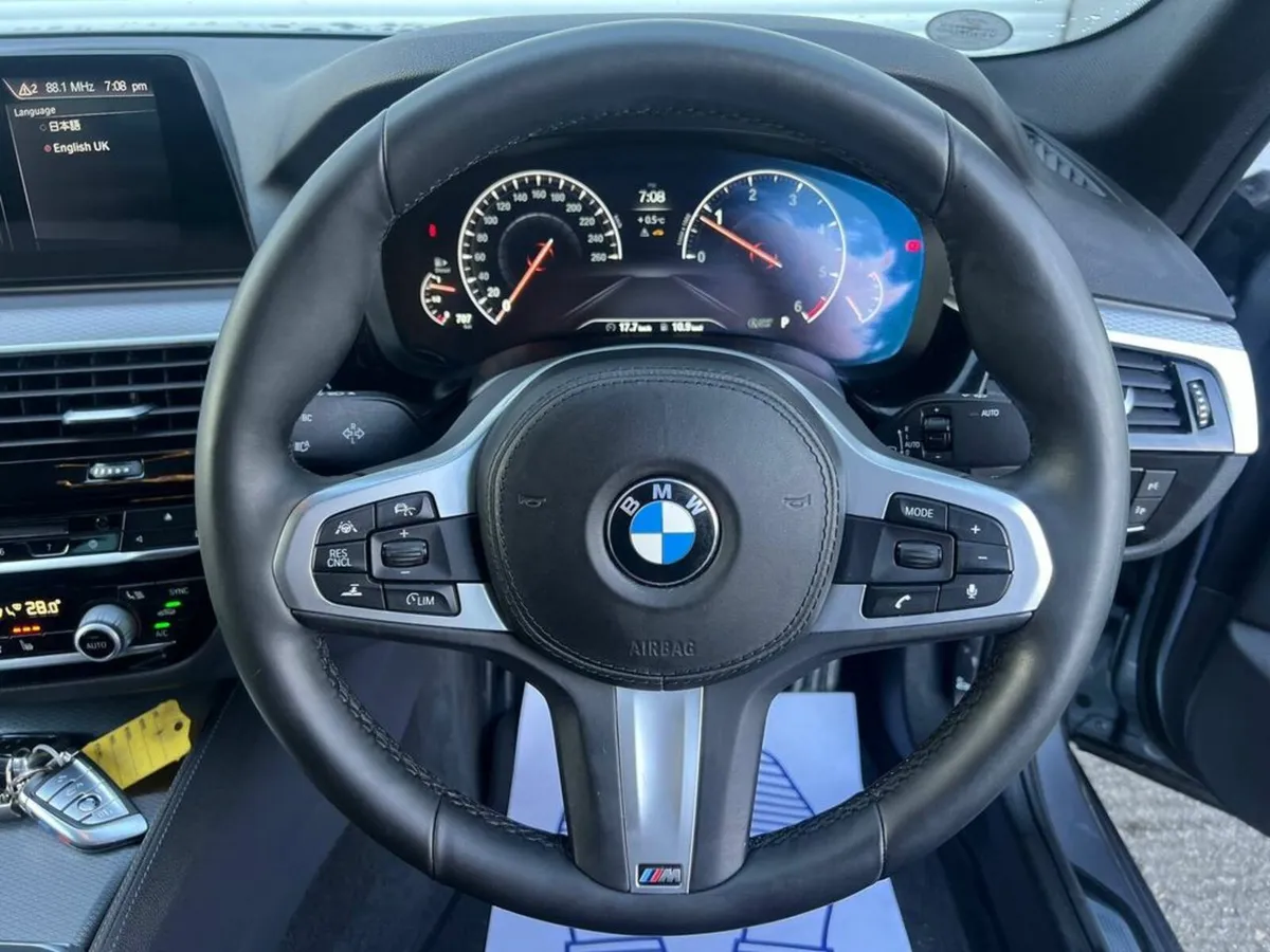 BMW 5-Series 523d XDRIVE M-SPORT COMPETITION 2.0 D - Image 4