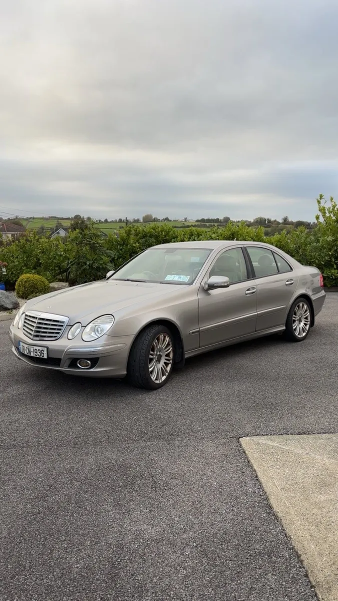 Mercedes Benz - Image 1