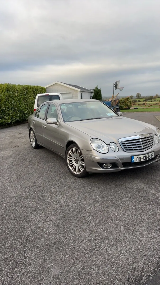 Mercedes Benz - Image 4