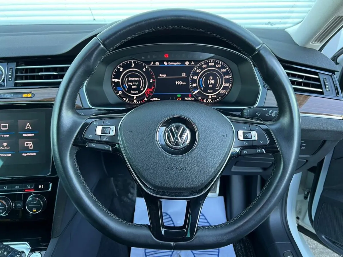 Volkswagen Passat HIGHLINE 2.0 TDI AUTO // LEATHER - Image 4