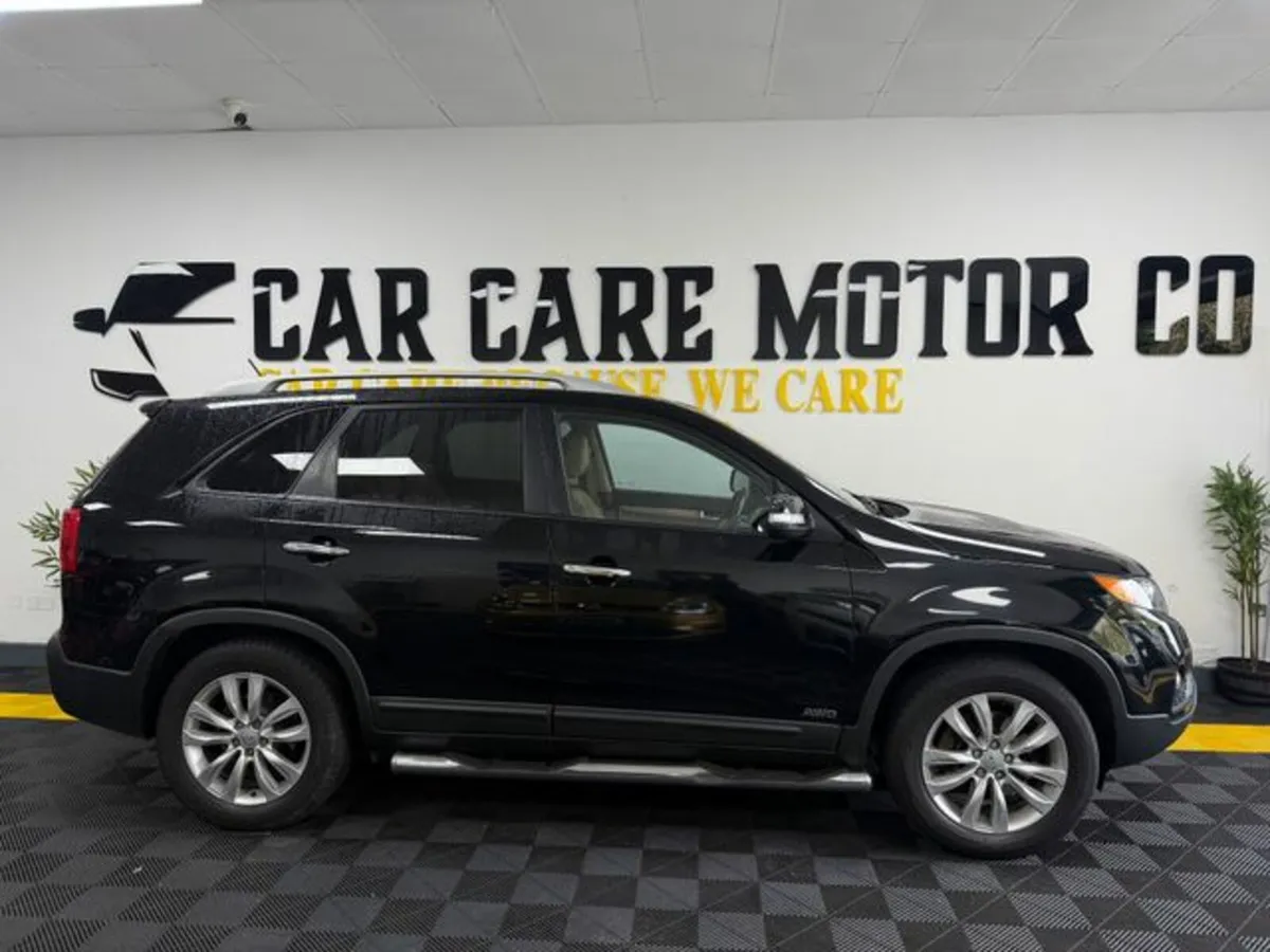 Kia Sorento EX 4X4 5DR - Image 3