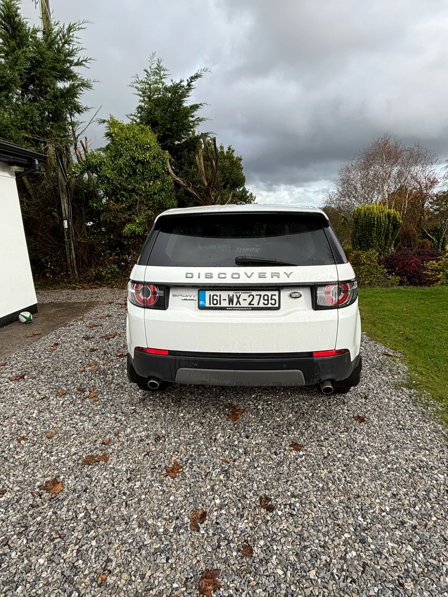 Land Rover Discovery Sport - Image 3