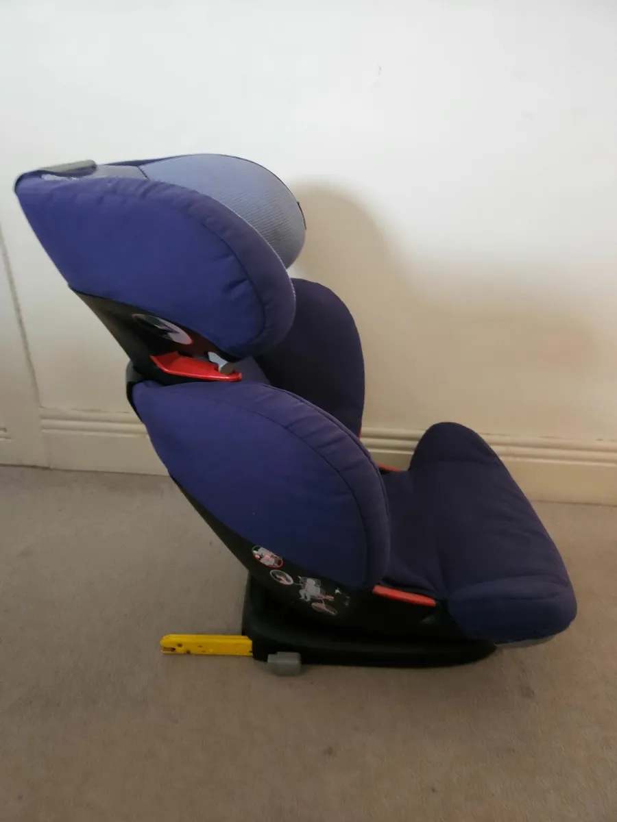 Car Seat - Image 4