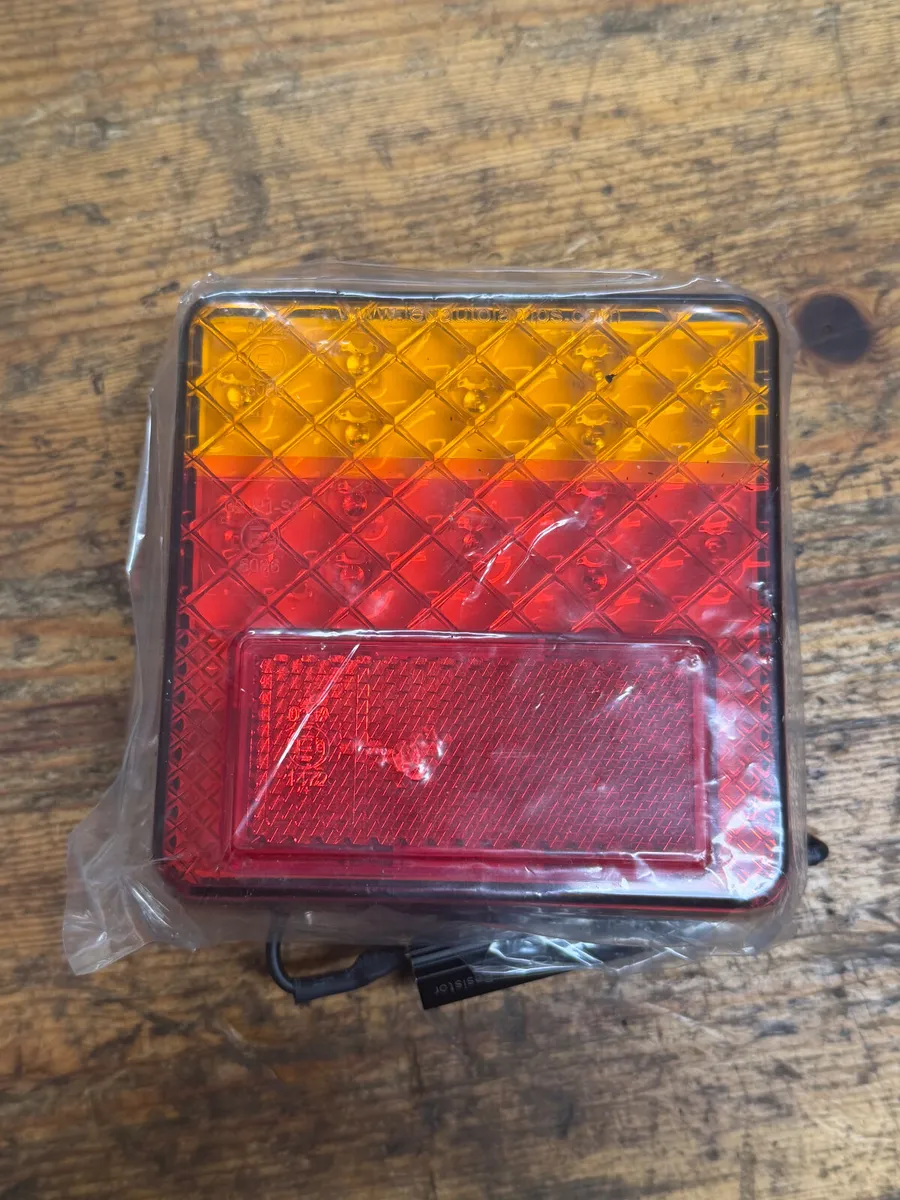 McConnel lights - Image 2