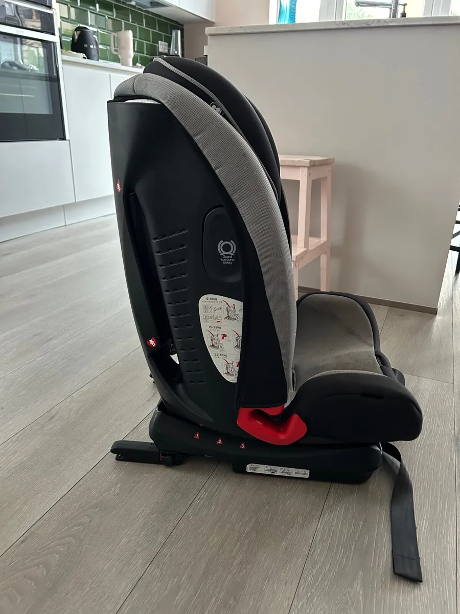 Joie car seat - Image 2