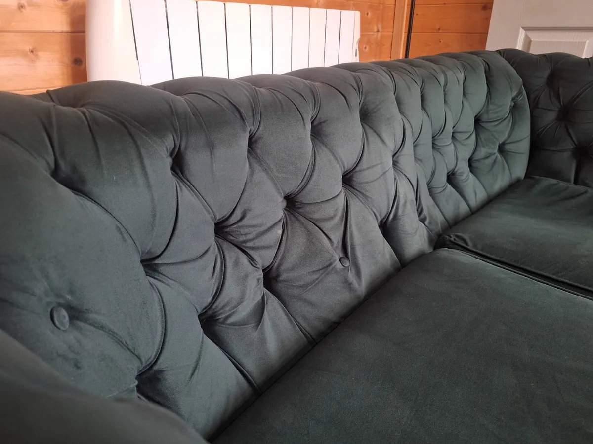 Chesterfield Style Couch - Image 3