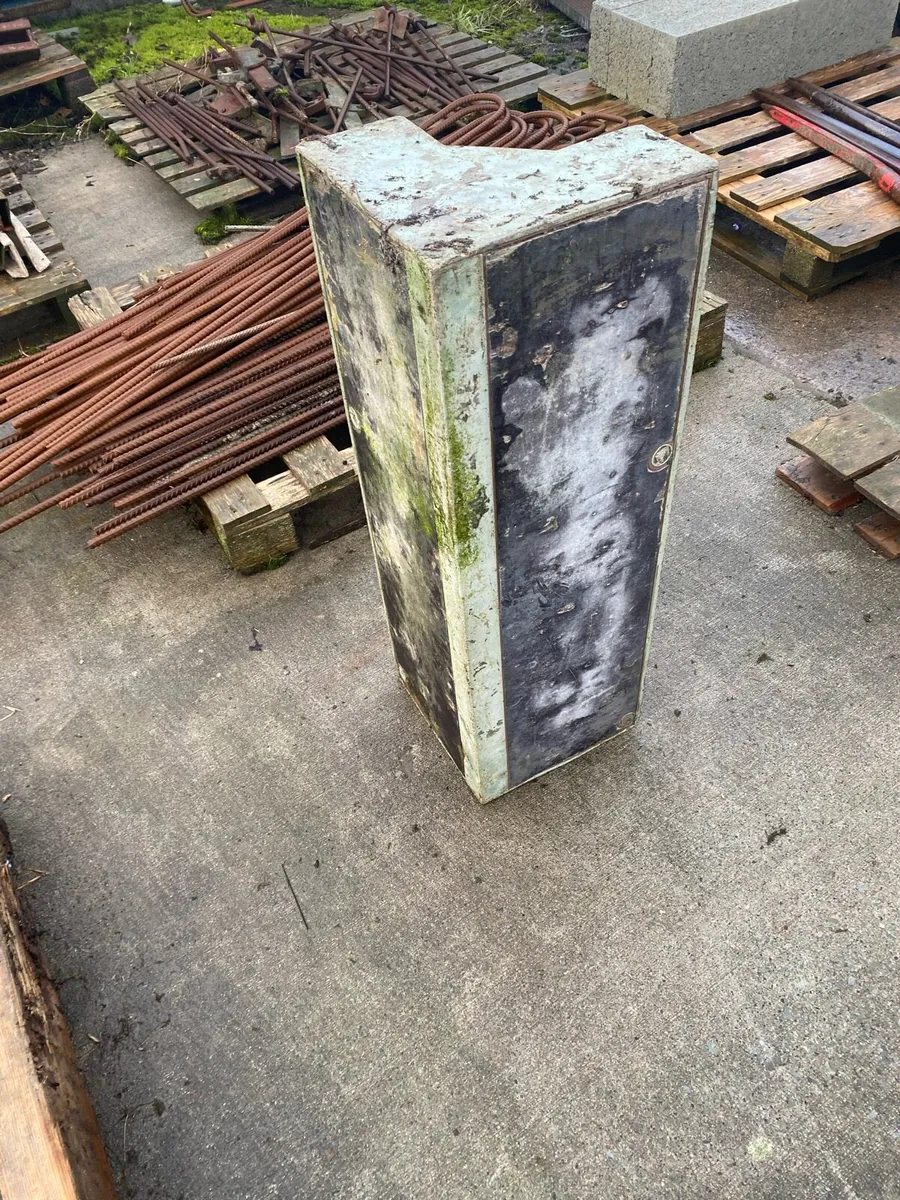 Doka Corner Shutters - Image 2