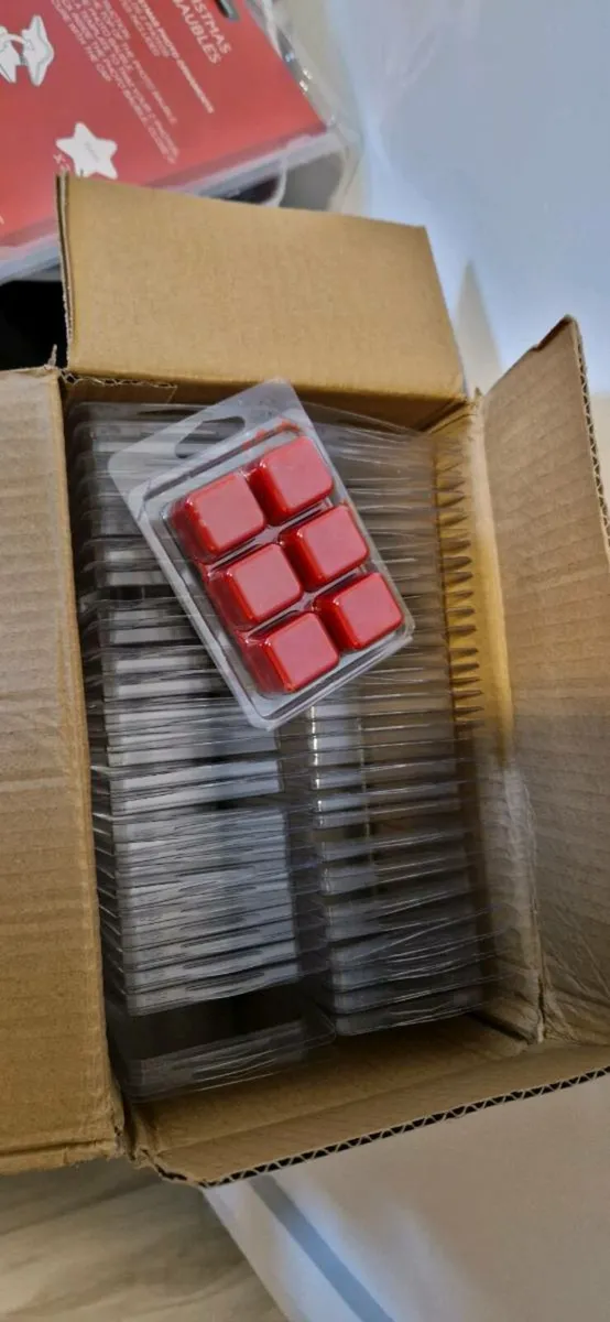 Candle making - Image 1