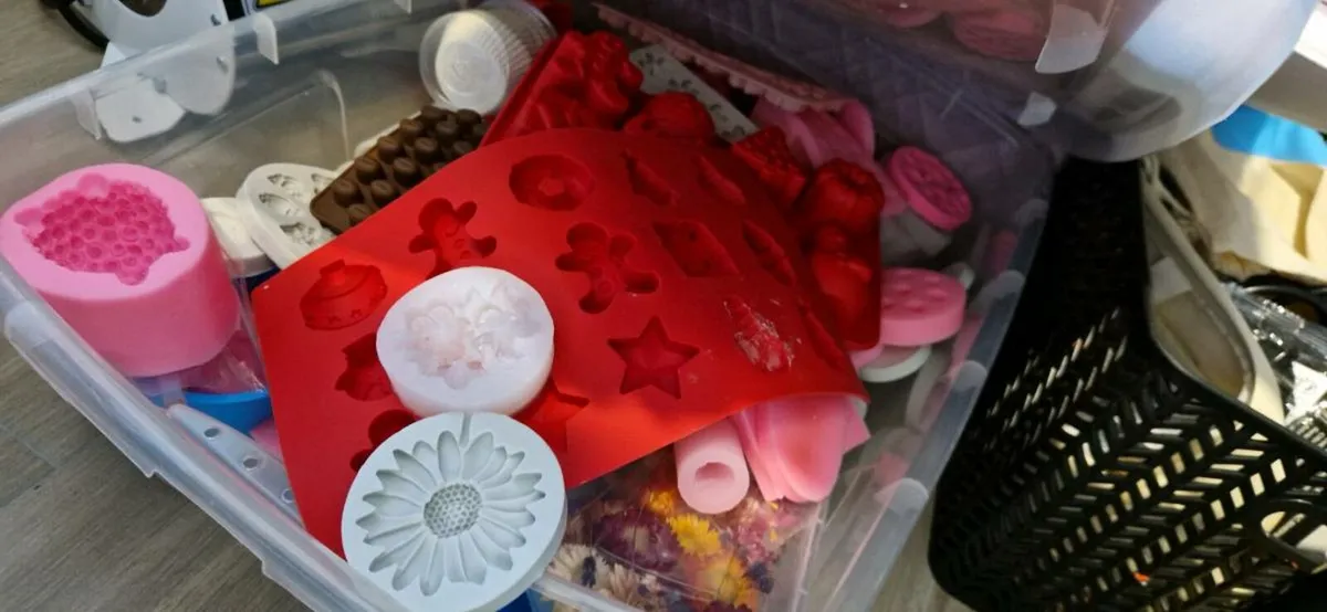 Candle making - Image 2