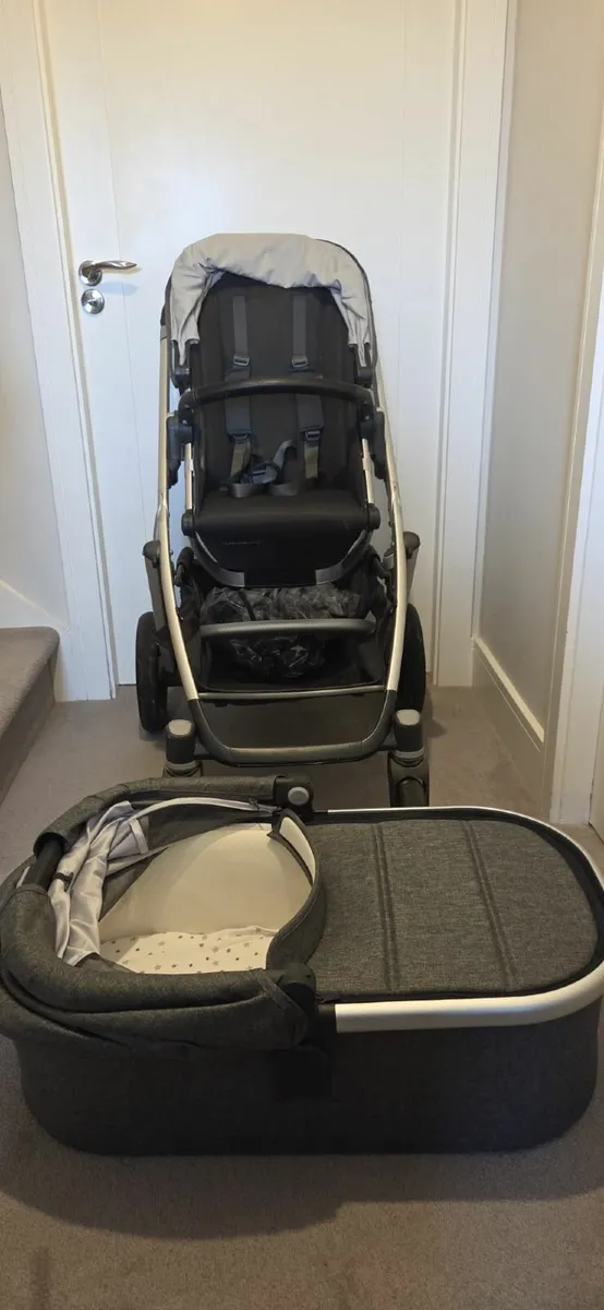 Uppababy Vista V2 - Image 1