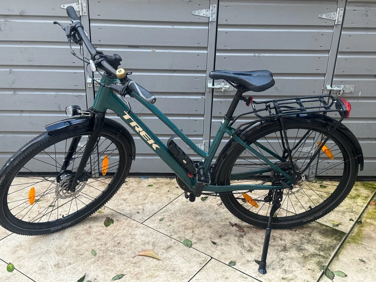 Trek Dual Sport Adult Bike - Image 1