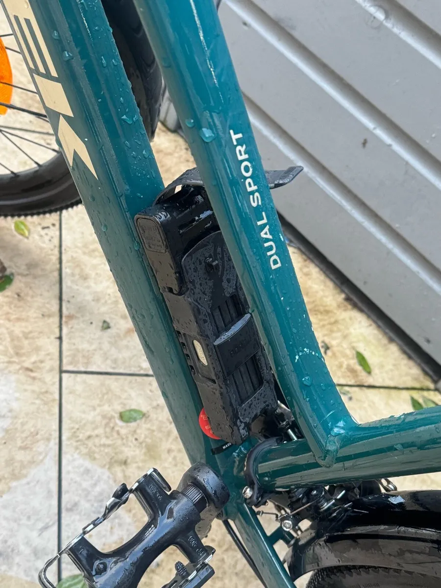 Trek Dual Sport Adult Bike - Image 4