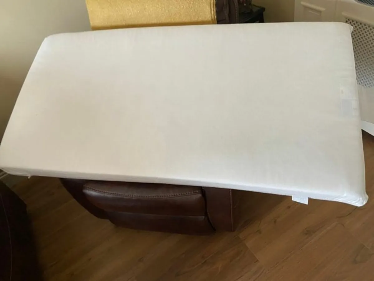 Mamas & Papas cot bed mattress, 140 X 70 X 10 cms - Image 1