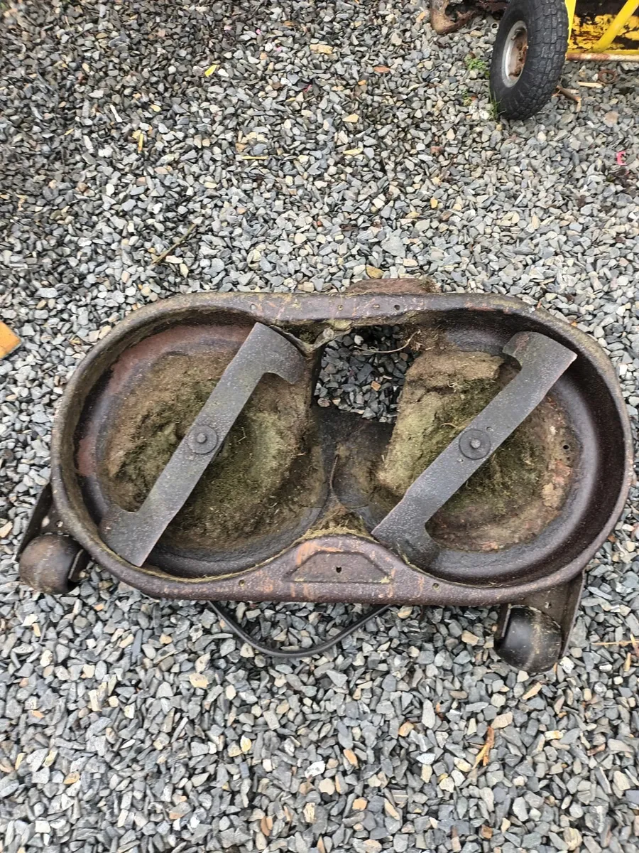 Castlegarden  33inch Deck - Image 2