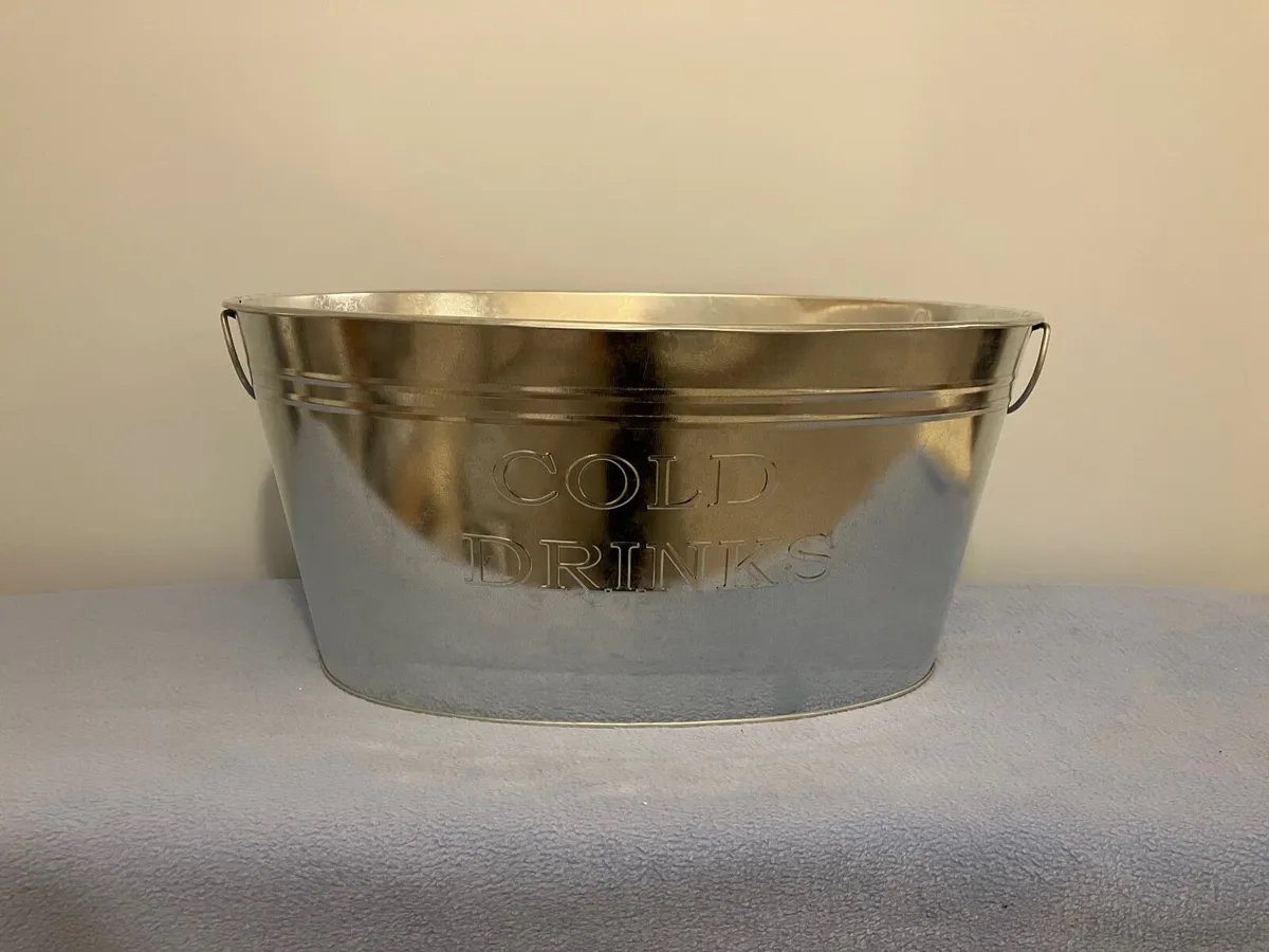 Large Metal Wine / Beer Cooler - €12 - Image 1