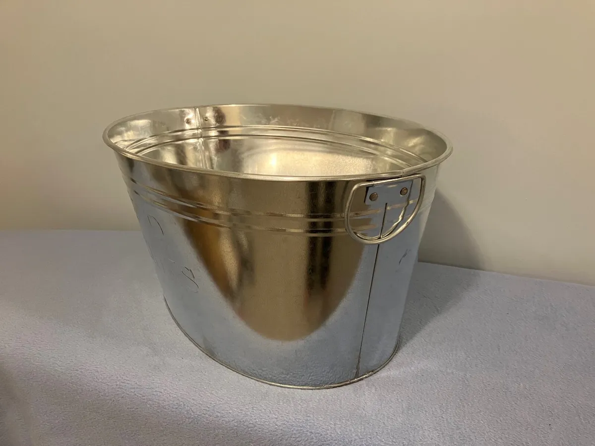 Large Metal Wine / Beer Cooler - €12 - Image 4