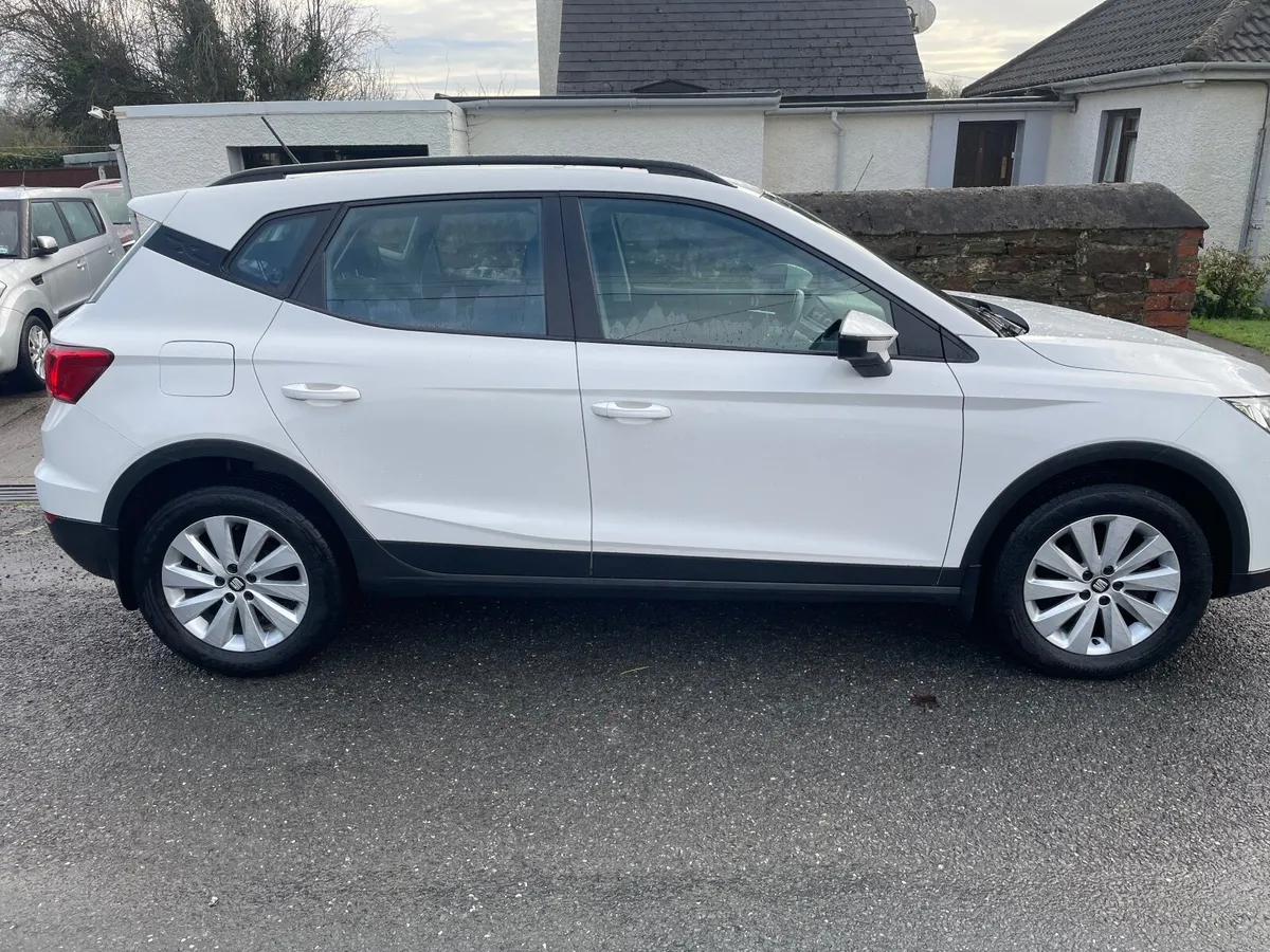 SEAT Arona SE 1.6 TDI 2018 - Image 2