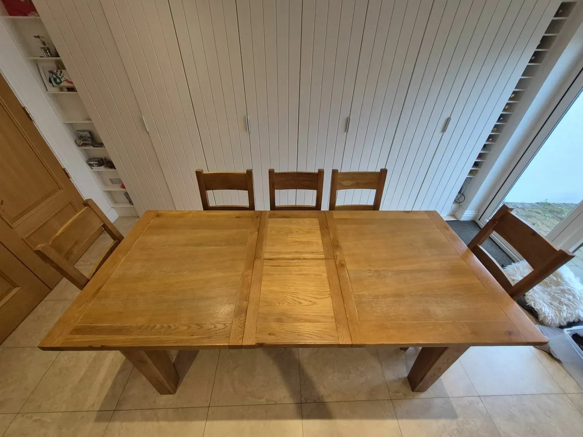 Dining table - Image 2