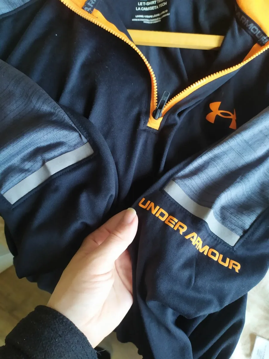 Under Armour sports top - Image 3