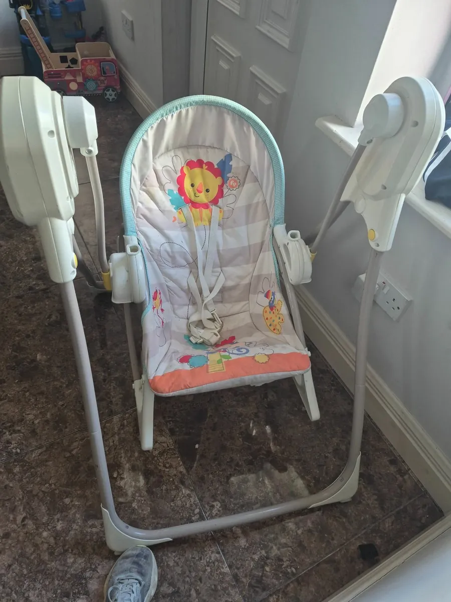 Baby swing - Image 2