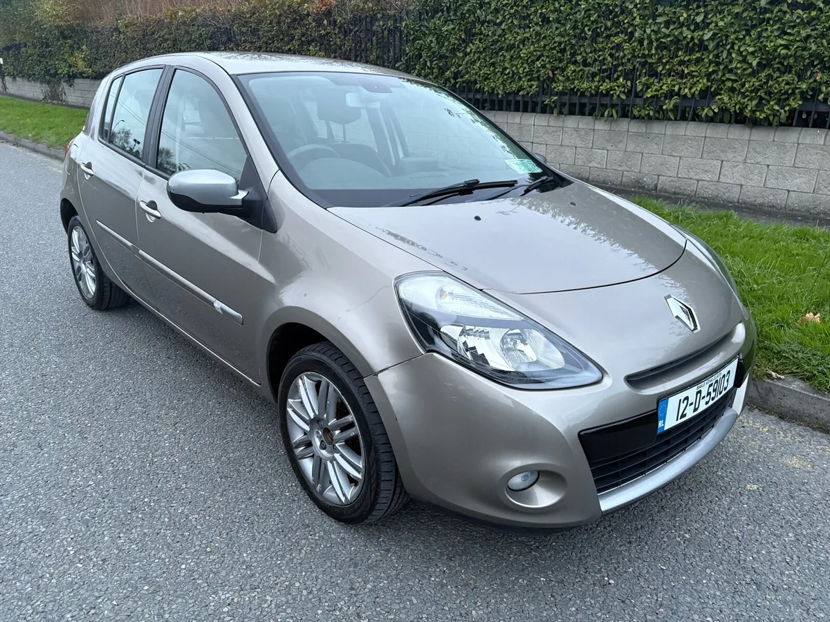 Renault Clio TomTom, Brand new nct, tax and Low km - Image 1
