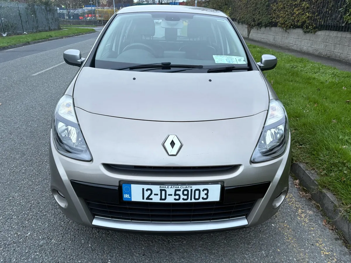 Renault Clio TomTom, Brand new nct, tax and Low km - Image 2