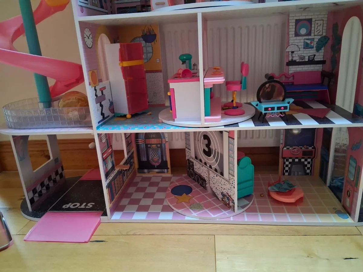 Lol doll house - Image 3