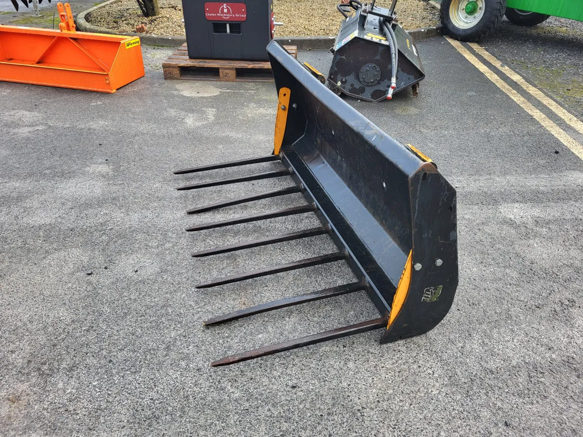 Quicke 8 Tine Manure Fork - Image 2