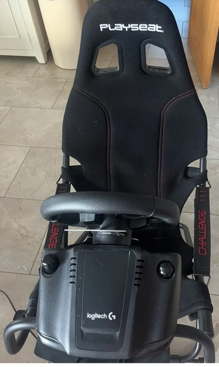 Playseat gaming chair - Image 1