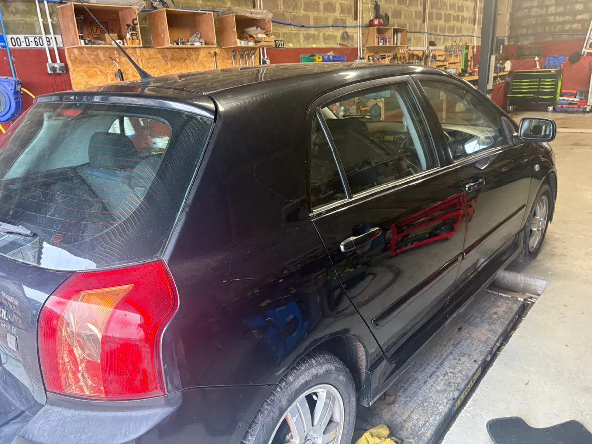 Toyota Corolla 2005 D4D Automatic - Image 2